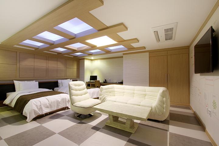 Suwon Orsay Business Hotel Экстерьер фото