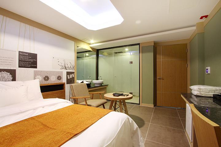 Suwon Orsay Business Hotel Экстерьер фото