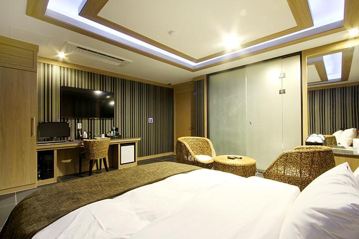 Suwon Orsay Business Hotel Экстерьер фото