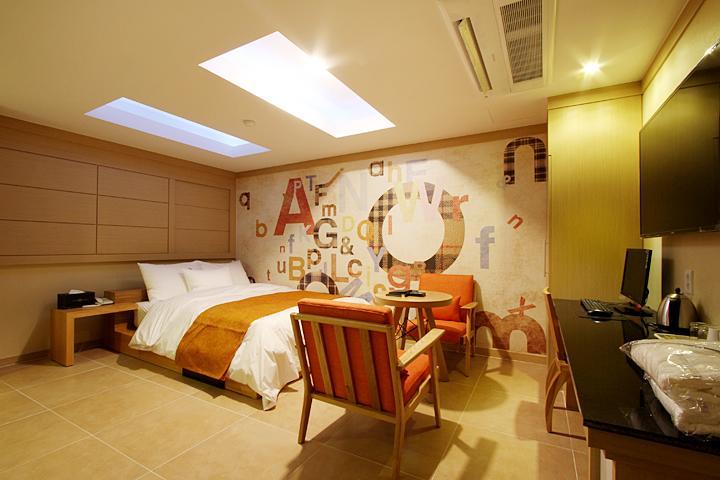 Suwon Orsay Business Hotel Экстерьер фото