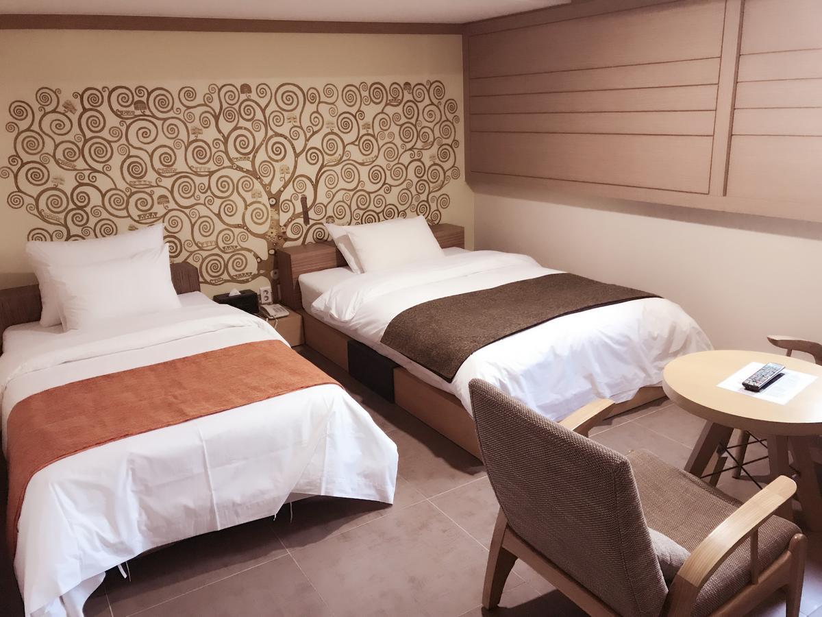 Suwon Orsay Business Hotel Экстерьер фото