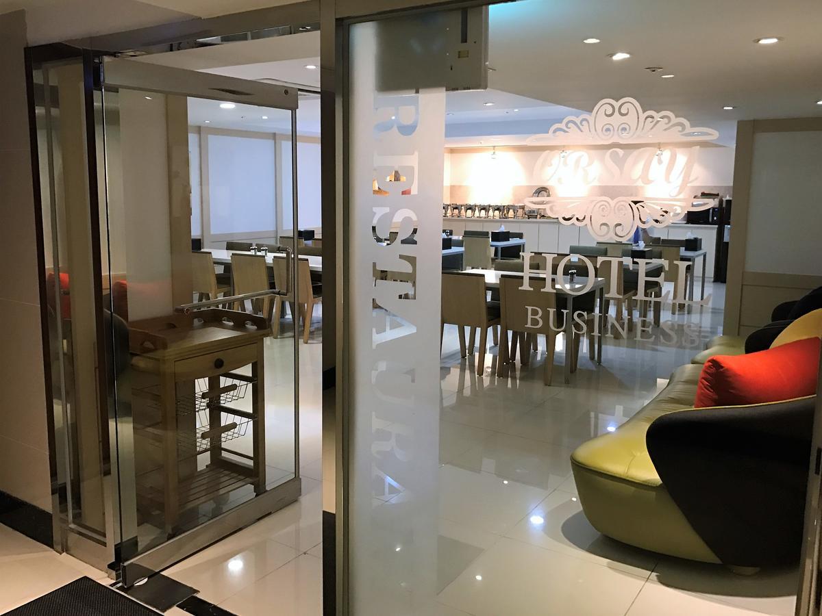 Suwon Orsay Business Hotel Экстерьер фото